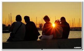 爱在日落黄昏时,爱在日落时分绽放